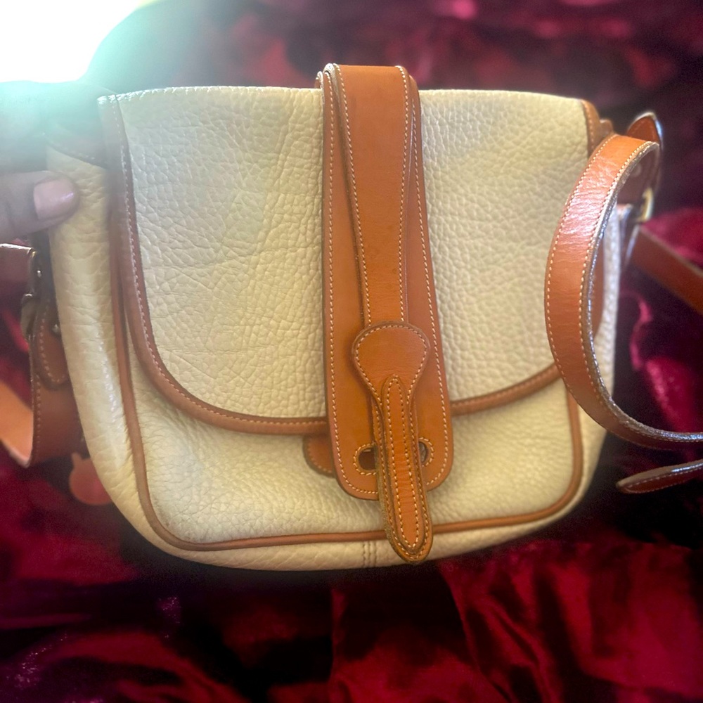 Dooney & Bourke authentic vintage Saddle pebble  Leather small Shoulder Bag
